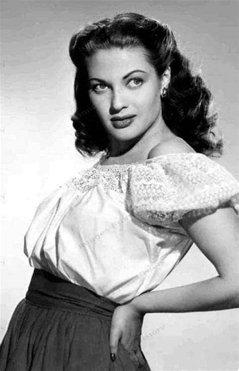 yvonne de carlo net worth|Yvonne De Carlos life story, TV shows and cause of。